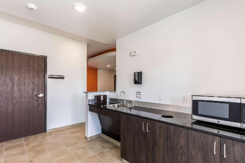 Motel 6-Las Vegas, NV - Motor Speedway image 1